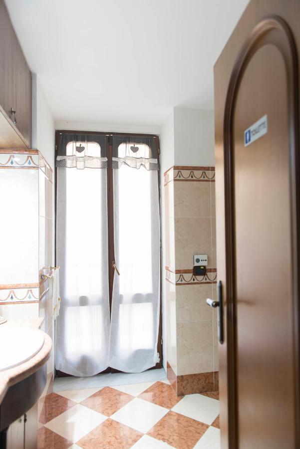 Laetitia Guest House32 Aversa Exterior foto